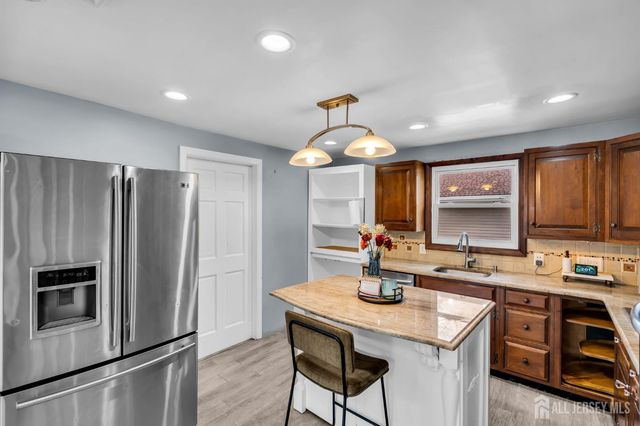 11 Pershing Avenue, Sayreville, NJ 08872