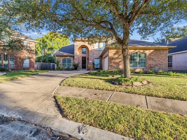 12330 Aspen Lane, Stafford, TX 77477