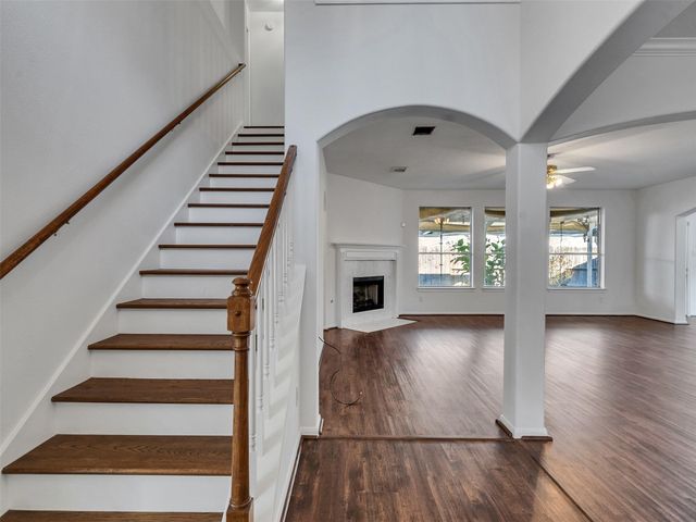 12330 Aspen Lane, Stafford, TX 77477