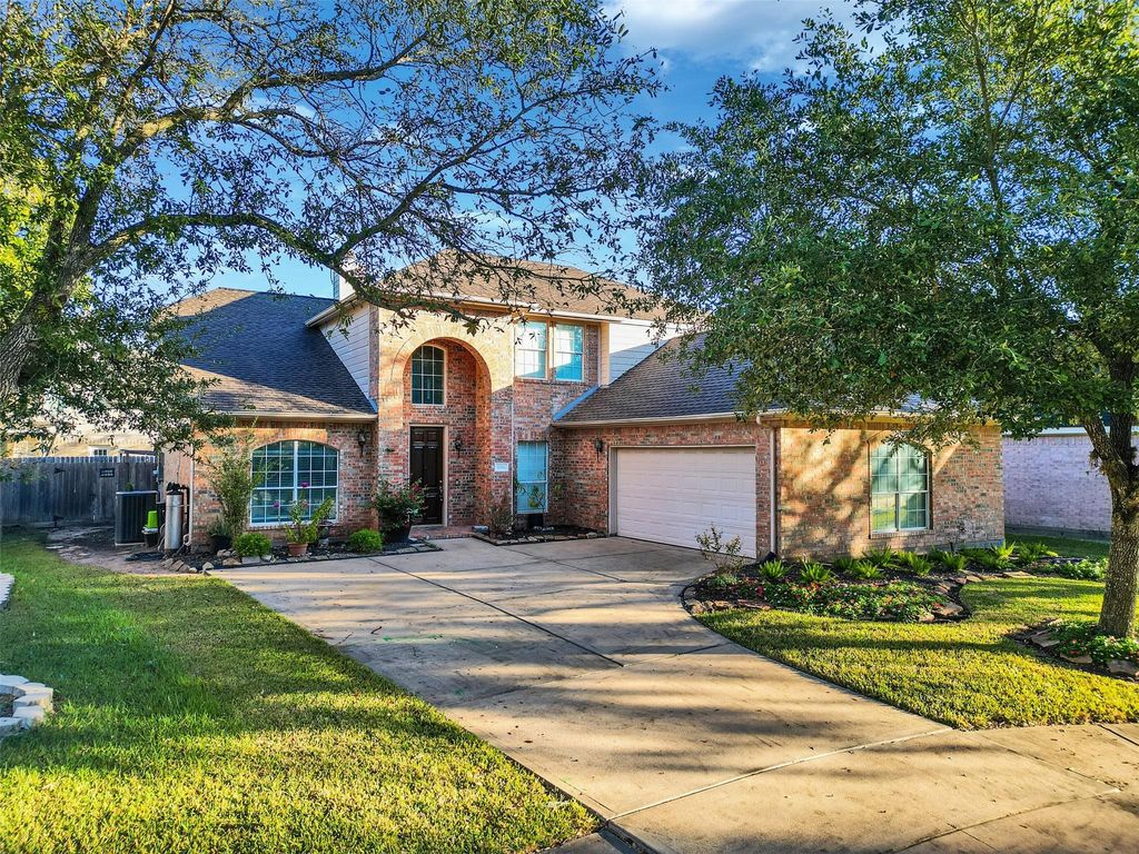 12330 Aspen Lane, Stafford, TX 77477
