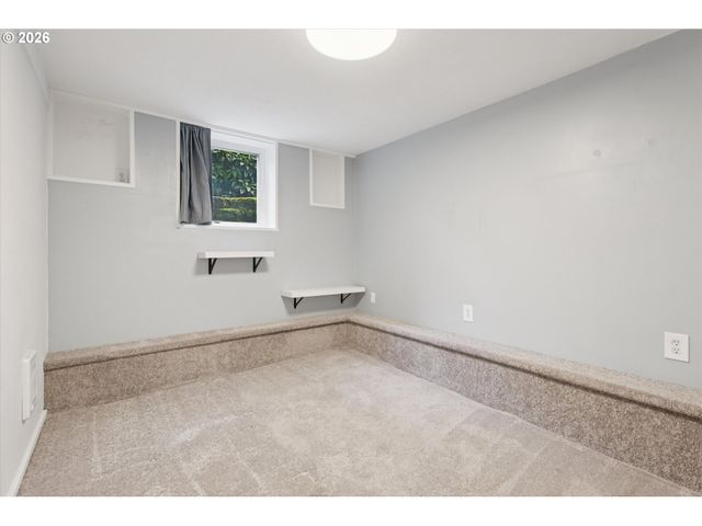 3305 Se SELLWOOD St, Milwaukie, OR 97222