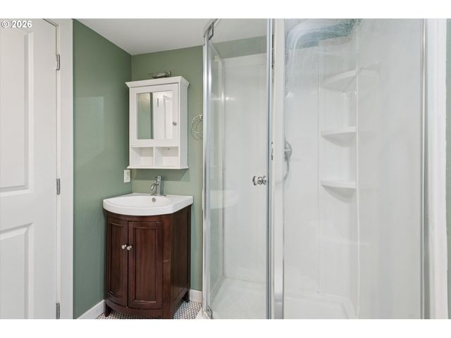 3305 Se SELLWOOD St, Milwaukie, OR 97222