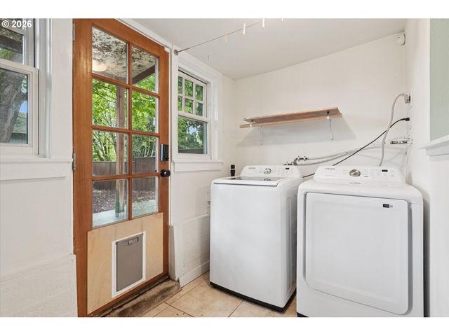 3305 Se SELLWOOD St, Milwaukie, OR 97222