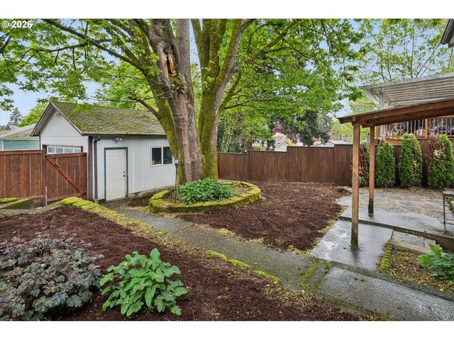 3305 Se SELLWOOD St, Milwaukie, OR 97222