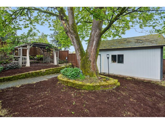 3305 Se SELLWOOD St, Milwaukie, OR 97222