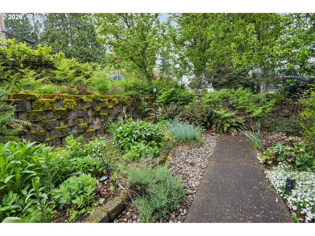 3305 Se SELLWOOD St, Milwaukie, OR 97222