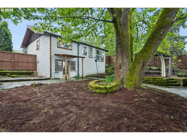 3305 Se SELLWOOD St, Milwaukie, OR 97222