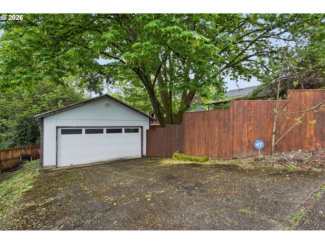 3305 Se SELLWOOD St, Milwaukie, OR 97222