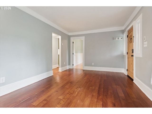 3305 Se SELLWOOD St, Milwaukie, OR 97222