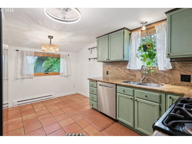 3305 Se SELLWOOD St, Milwaukie, OR 97222