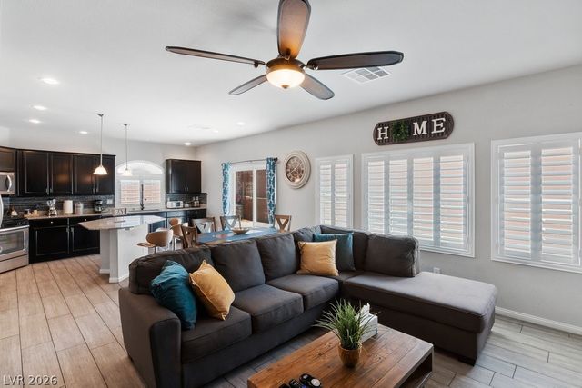 7293 Puffer Lake Court, Las Vegas, NV 89118