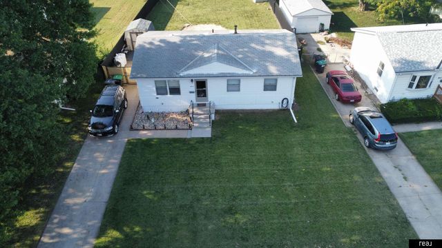 8616 B Street, Omaha, NE 68124
