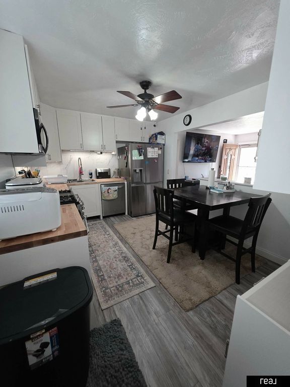 8616 B Street, Omaha, NE 68124