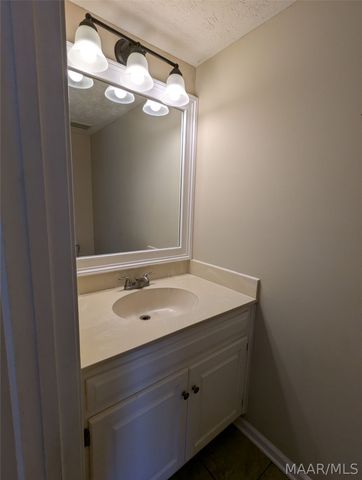 148 Blushing Groom Street, Montgomery, AL 36117