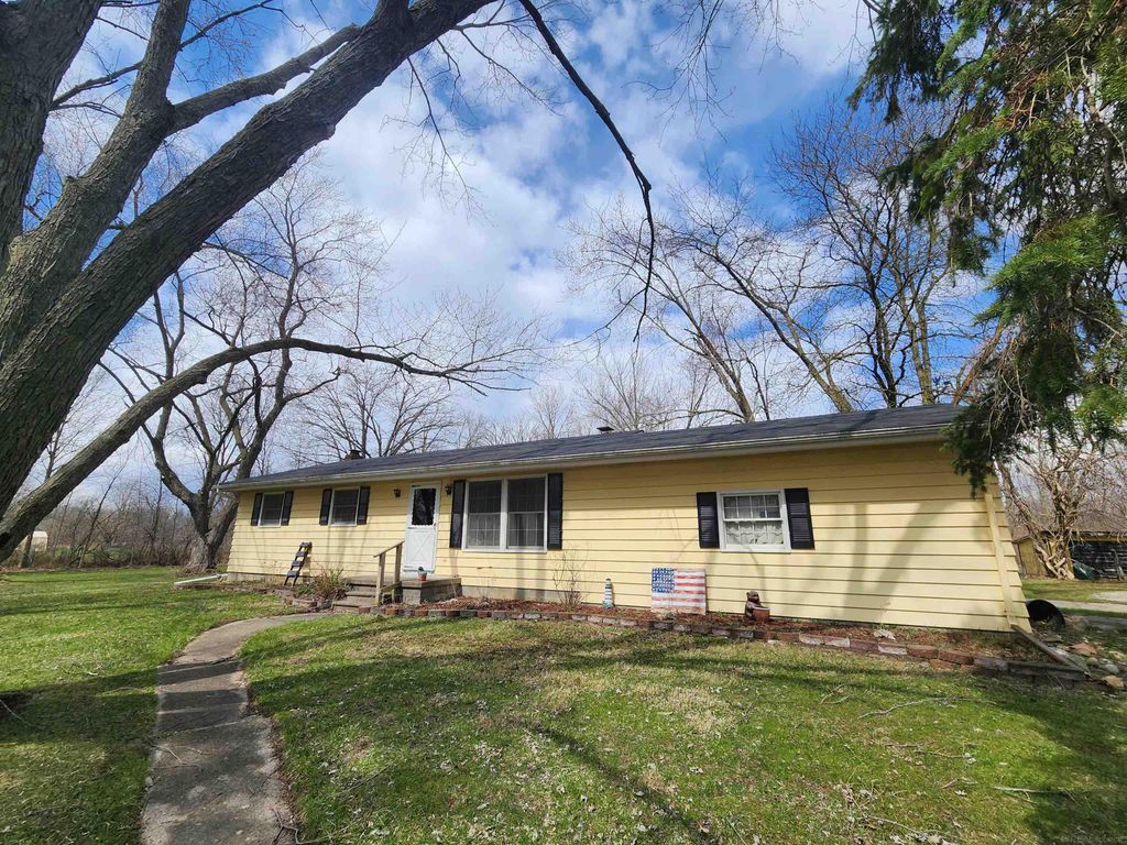 33555 31 Mile Road, Lenox, MI 48050
