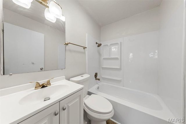 11648 Galba Drive, Florissant, MO 63033