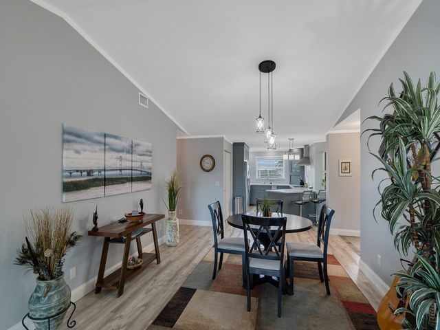 500 Grove Isle Circle 206, Vero Beach, FL 32962