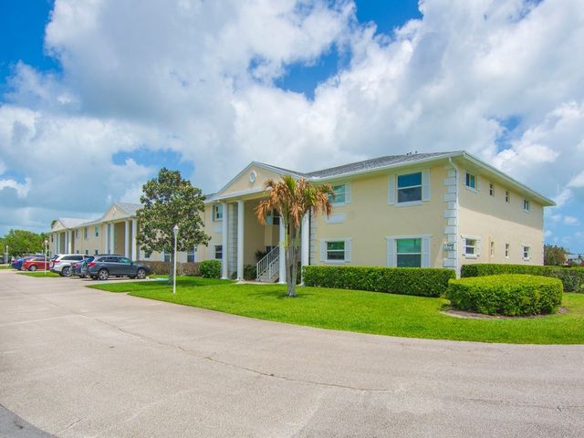 500 Grove Isle Circle 206, Vero Beach, FL 32962