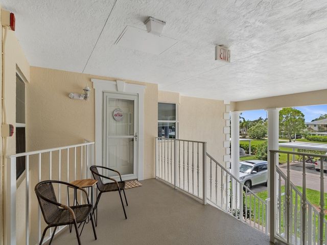 500 Grove Isle Circle 206, Vero Beach, FL 32962