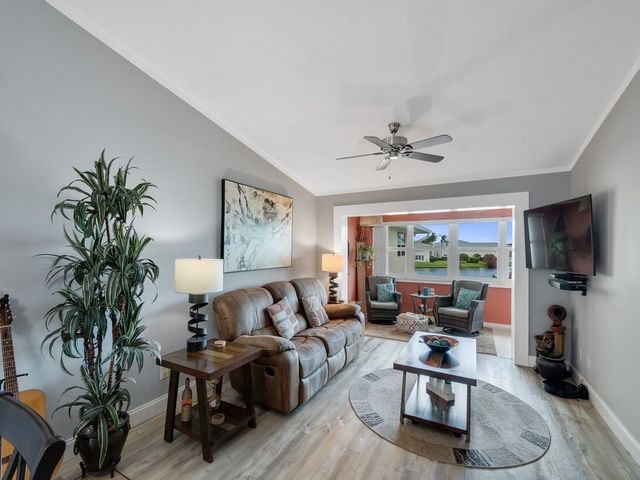 500 Grove Isle Circle 206, Vero Beach, FL 32962