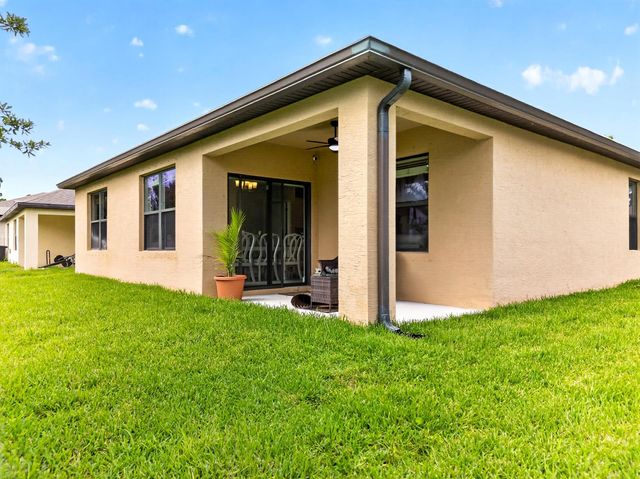6109 NW Regent Street, Port St. Lucie, FL 34983