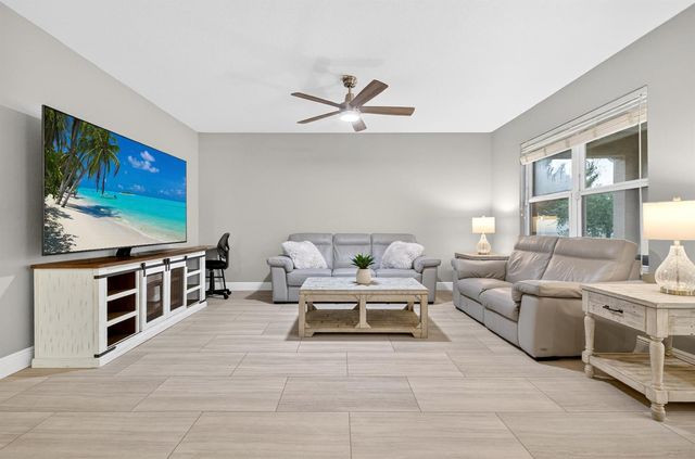 6109 NW Regent Street, Port St. Lucie, FL 34983