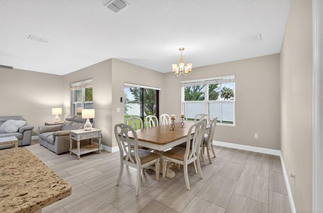 6109 NW Regent Street, Port St. Lucie, FL 34983