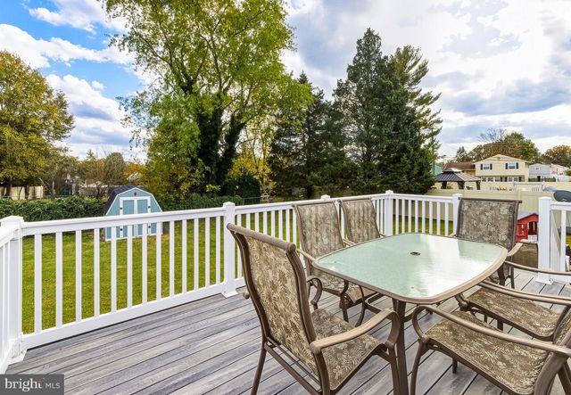 831 RICHMOND DR, Sicklerville, NJ 08081