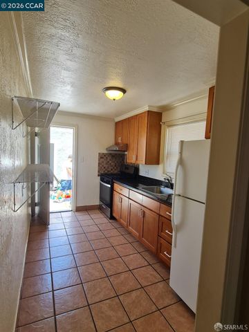 100 12th st, Richmond, CA 94801