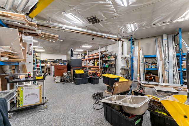 4122 W Grand Avenue, Chicago, IL 60651