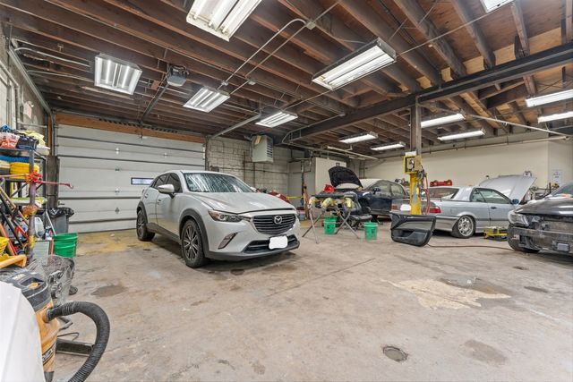 4122 W Grand Avenue, Chicago, IL 60651