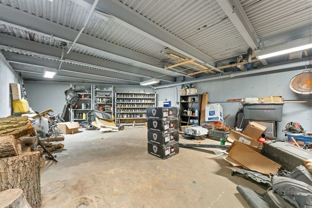 4122 W Grand Avenue, Chicago, IL 60651