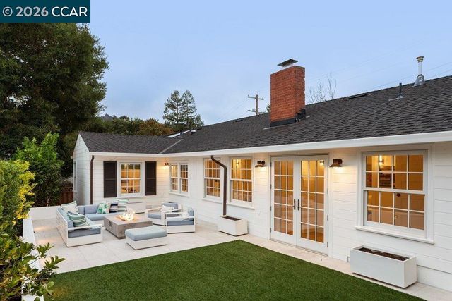 42 Brookside Rd, Orinda, CA 94563