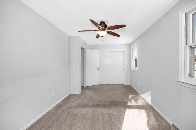 4 Therriault Avenue, Salem, NH 03079