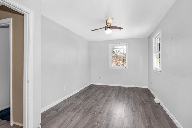 4 Therriault Avenue, Salem, NH 03079