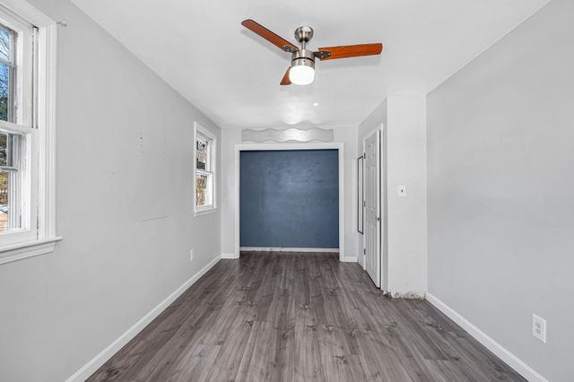 4 Therriault Avenue, Salem, NH 03079