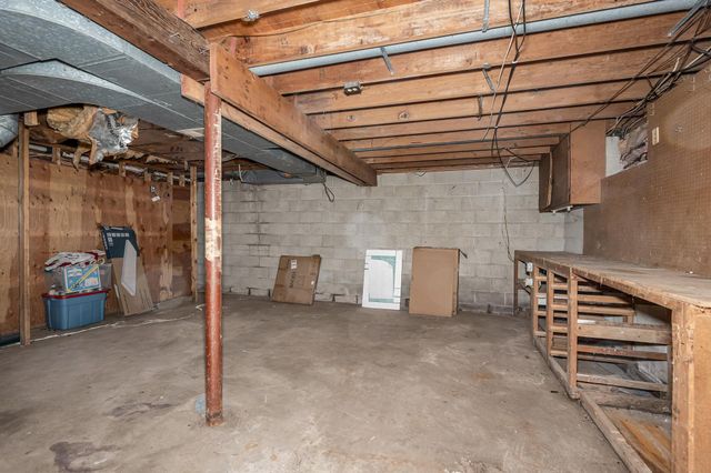 4 Therriault Avenue, Salem, NH 03079