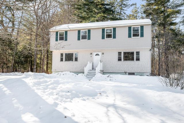4 Therriault Avenue, Salem, NH 03079