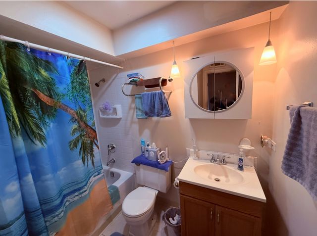 3A KINGERY QUARTER 103, Willowbrook, IL 60527