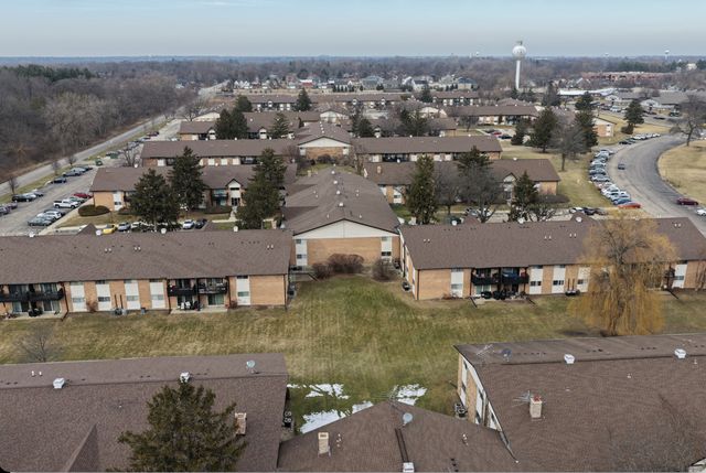 3A KINGERY QUARTER 103, Willowbrook, IL 60527