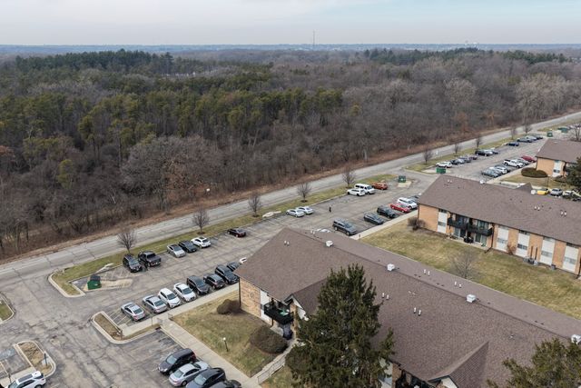 3A KINGERY QUARTER 103, Willowbrook, IL 60527