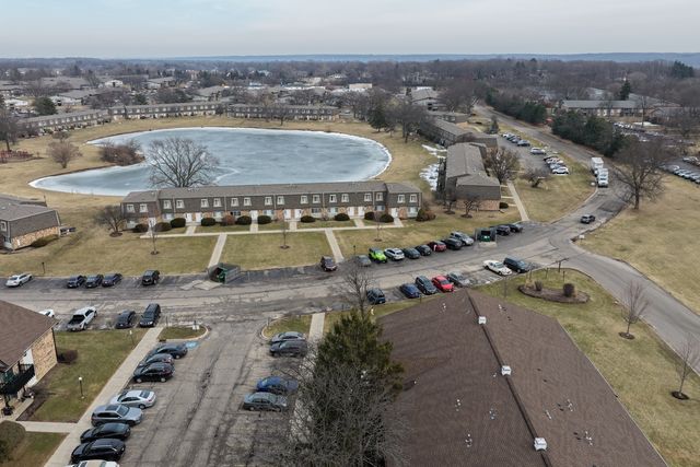 3A KINGERY QUARTER 103, Willowbrook, IL 60527