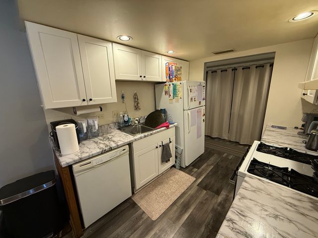 3A KINGERY QUARTER 103, Willowbrook, IL 60527