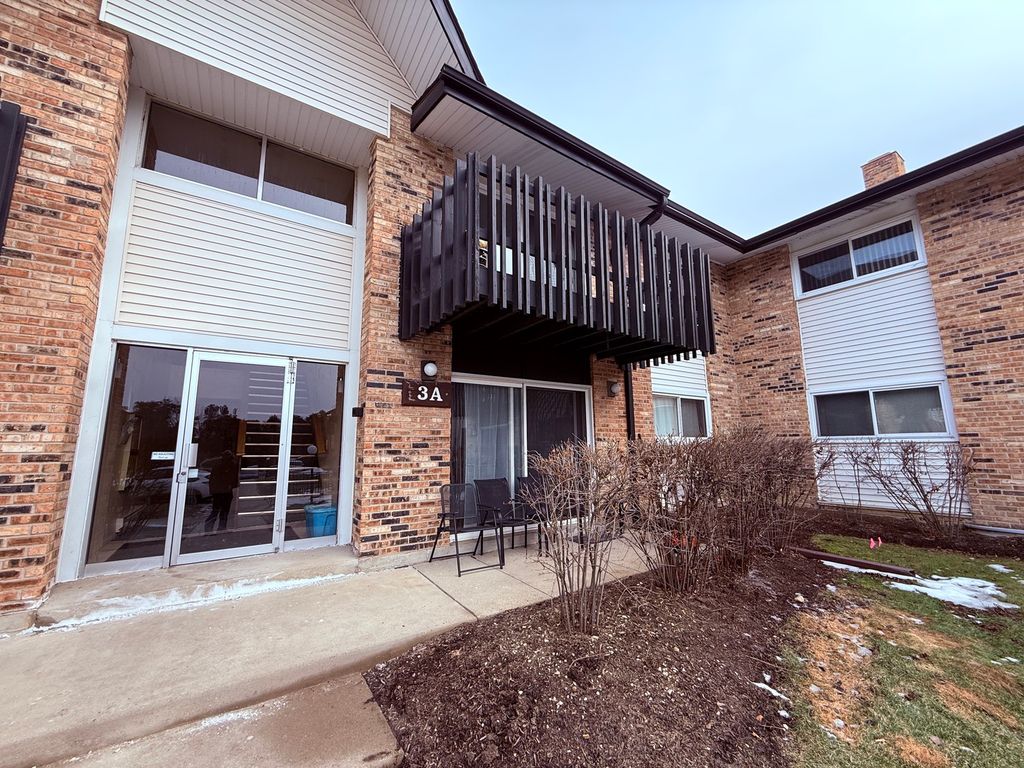 3A KINGERY QUARTER 103, Willowbrook, IL 60527