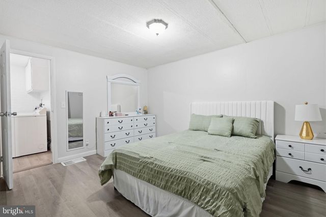 228 JOHNSON DR, Fairless Hills, PA 19030