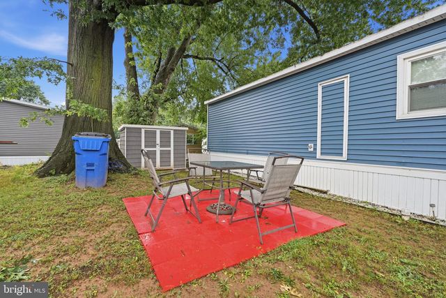 228 JOHNSON DR, Fairless Hills, PA 19030