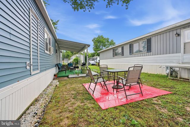 228 JOHNSON DR, Fairless Hills, PA 19030