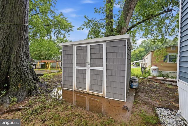 228 JOHNSON DR, Fairless Hills, PA 19030