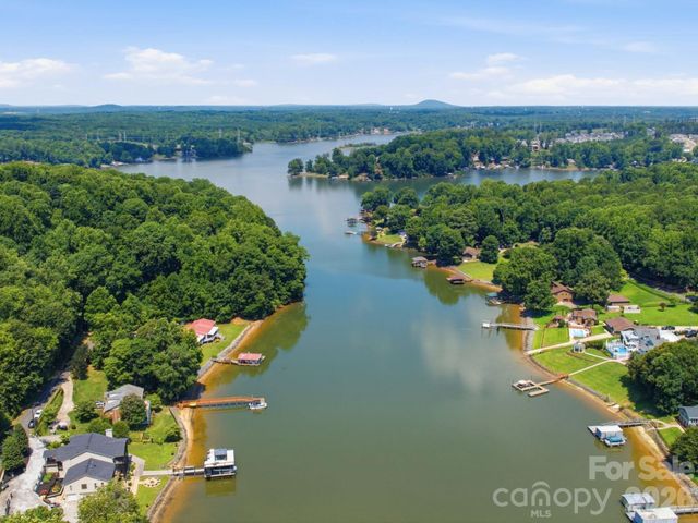 2640 Sadler Road, Charlotte, NC 28278