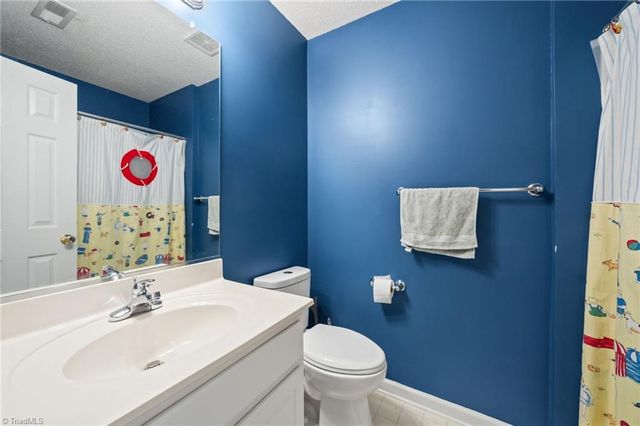 6121 Hedgecock Circle Unit 2C, High Point, NC 27265